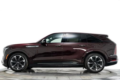 2025 Cadillac Escalade IQ Sport 2