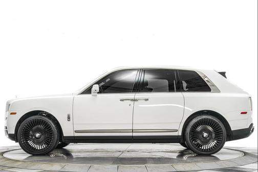 2020 Rolls-Royce Cullinan -Polished 22 Wheels, Rear Theatre Configuration, Rolls-Royce Bespoke Audio
