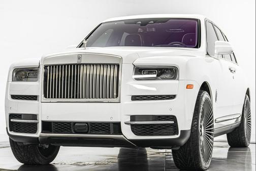 2020 Rolls-Royce Cullinan -Polished 22 Wheels, Rear Theatre Configuration, Rolls-Royce Bespoke Audio
