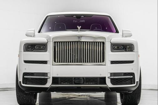 2020 Rolls-Royce Cullinan -Polished 22 Wheels, Rear Theatre Configuration, Rolls-Royce Bespoke Audio