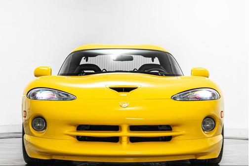 2002 Dodge Viper GTS