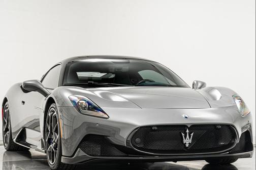 2022 Maserati MC20 