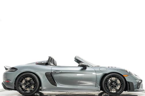 2025 Porsche 718 Spyder RS
