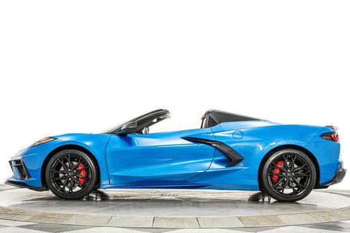 2025 Chevrolet Corvette Stingray w/3LT