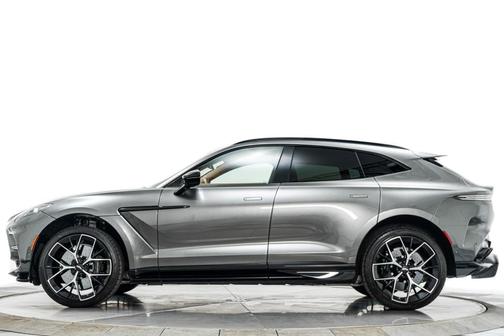Xenon Grey 2025 Aston Martin DBX 707