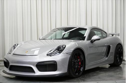 2016 Porsche Cayman GT4