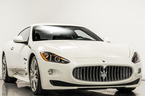 2012 Maserati GranTurismo S Auto