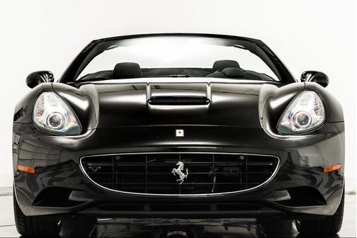2012 Ferrari California Base