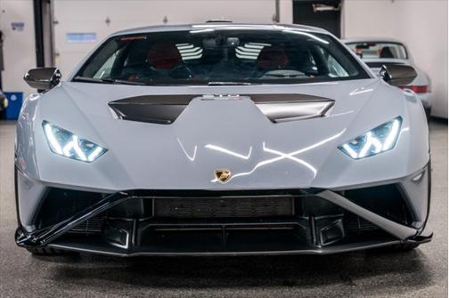 2024 Lamborghini Huracan STO Coupe