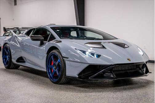 2024 Lamborghini Huracan STO Coupe