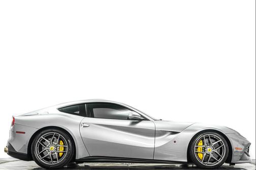 Girgio Titanio 2016 Ferrari F12berlinetta Base