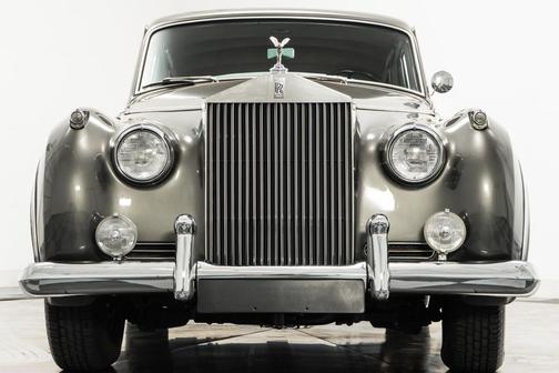 1960 Rolls-Royce Silver Cloud II Sedan