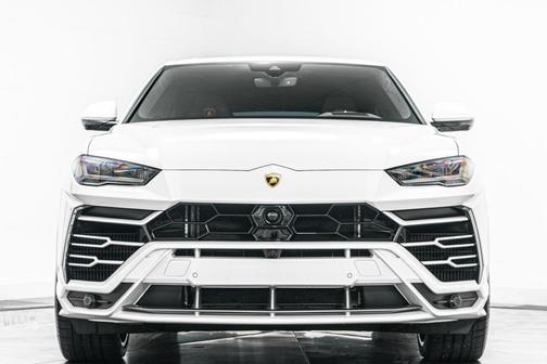 Bianco Monocerus 2022 Lamborghini Urus