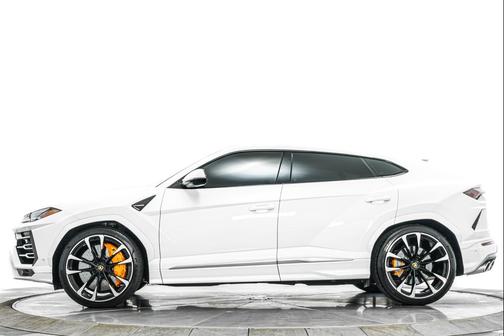 Bianco Monocerus 2022 Lamborghini Urus