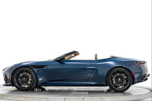 2024 Aston Martin DB12 Volante