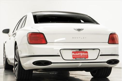 2022 Bentley Flying Spur V8