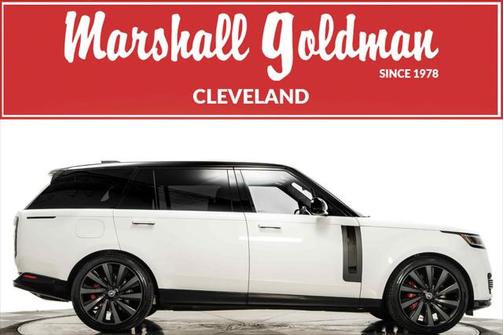 2024 Land Rover Range Rover P615 SV