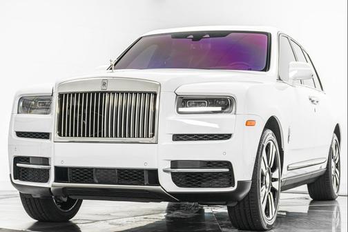 2024 Rolls-Royce Cullinan -Shooting Star Headliner, Picnic Tables, Low Miles
