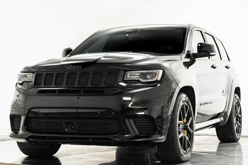 Diamond Black Crystal Pearlcoat 2021 Jeep Grand Cherokee Trackhawk