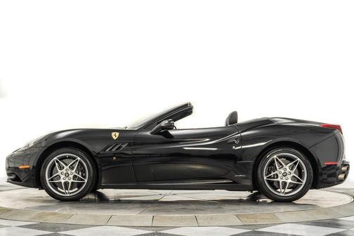 2011 Ferrari California Base