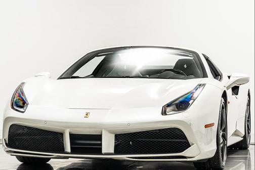 2017 Ferrari 488 Spider Base