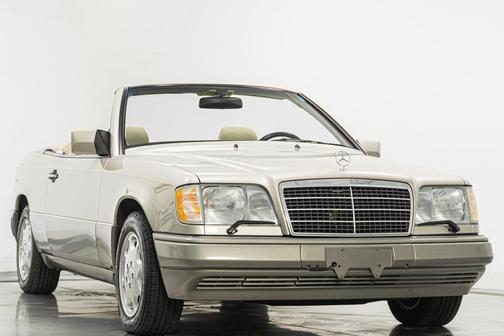 Smoke Silver Metallic 1995 Mercedes-Benz E-Class Convertible -Extremely Clean Classic Mercedes