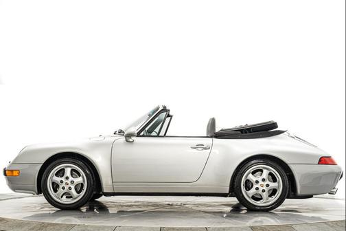 1997 Porsche 911 911 Carrera Cabriolet