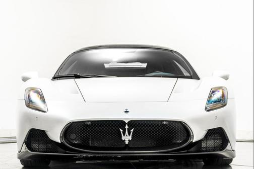 Bianco Audace 2022 Maserati MC20 Coupe