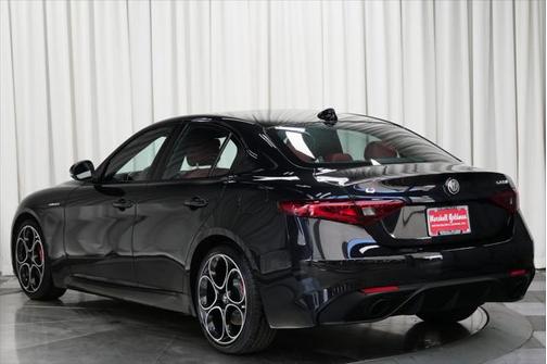 2023 Alfa Romeo Giulia Veloce RWD