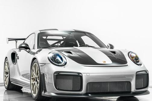 GT Silver Metallic 2018 Porsche 911 GT2 RS