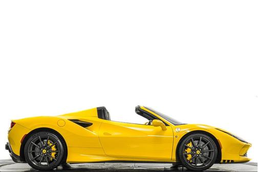 2021 Ferrari F8 Spider Spider