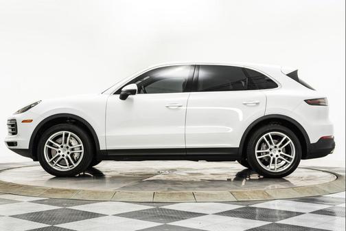 White 2023 Porsche Cayenne Cayenne