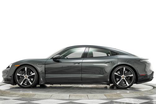 2021 Porsche Taycan Turbo S