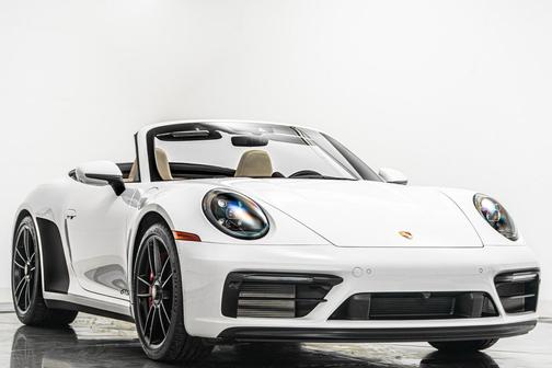 2023 Porsche 911 Carrera 4 GTS