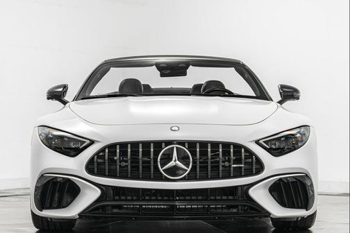 2025 Mercedes-Benz AMG SL 63 Base