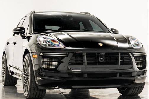 2020 Porsche Macan Turbo