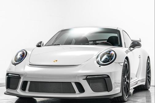Chalk 2019 Porsche 911 GT3