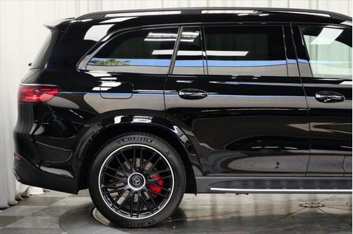 2025 Mercedes-Benz AMG GLS 63 Base