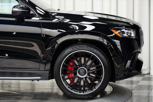 2025 Mercedes-Benz AMG GLS 63 Base