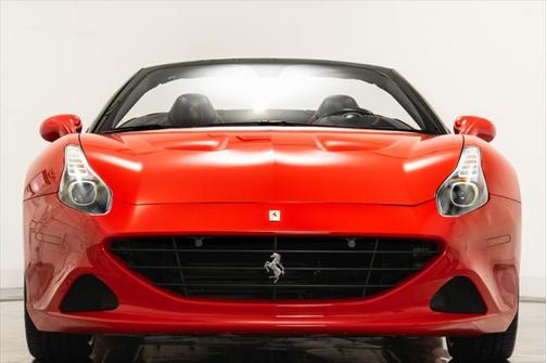 2016 Ferrari California T