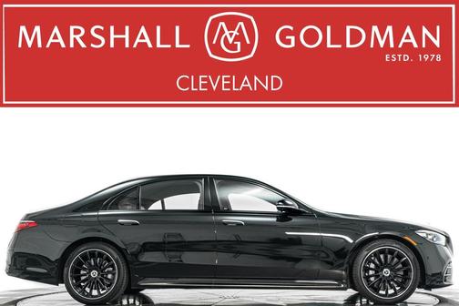 Obsidian Black Metallic 2025 Mercedes-Benz S-Class S 580e 4MATIC