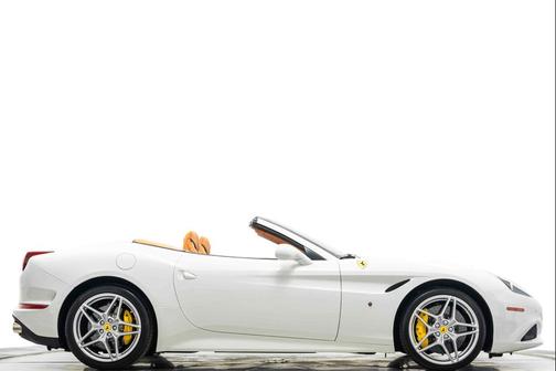 2015 Ferrari California T