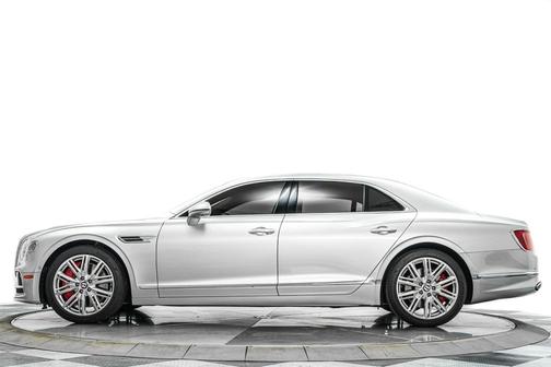 2022 Bentley Flying Spur V8