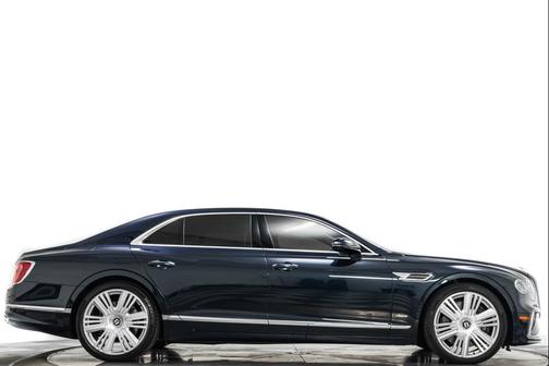 Dark Sapphire Metallic 2026 Bentley Flying Spur Azure -Bang and Olufsen Audio, Mulliner Driving Specification