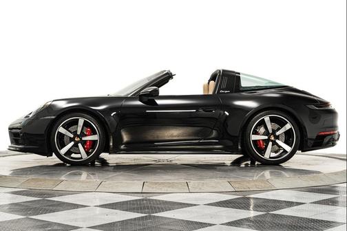 2024 Porsche 911 Targa 4S