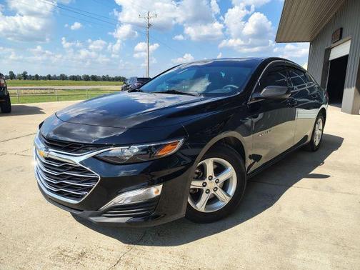 Black 2022 Chevrolet Malibu 1LS
