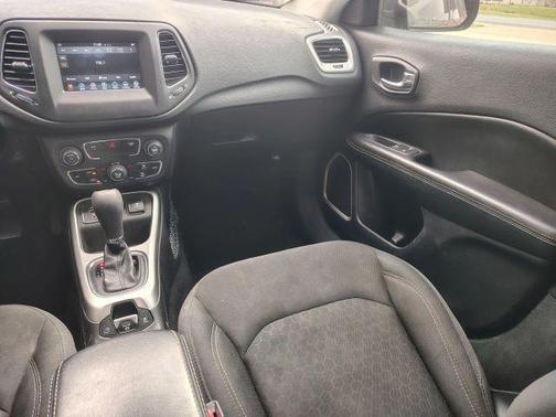Red 2019 Jeep Compass Sport
