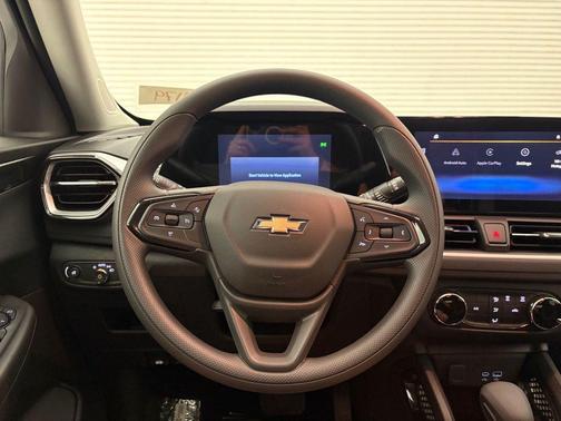 Mosaic Black Metallic 2026 Chevrolet Trailblazer LS