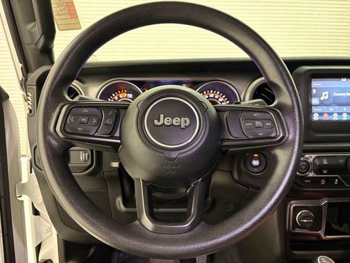Bright White Clearcoat 2023 Jeep Wrangler Sport