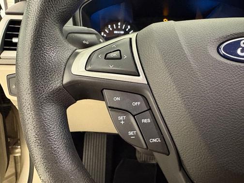 Gold 2018 Ford Fusion SE